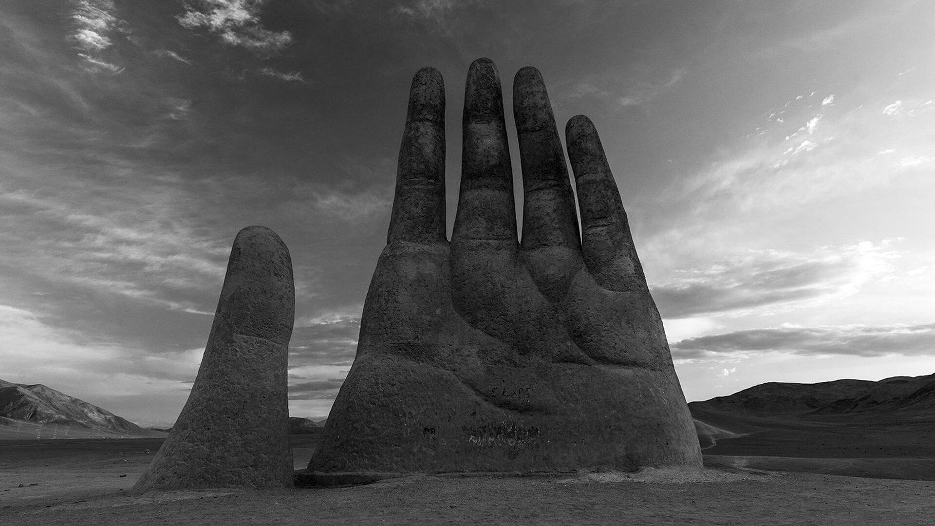 La Mano del Desierto en el desierto de Atacama — contexto geográfico de operación minera